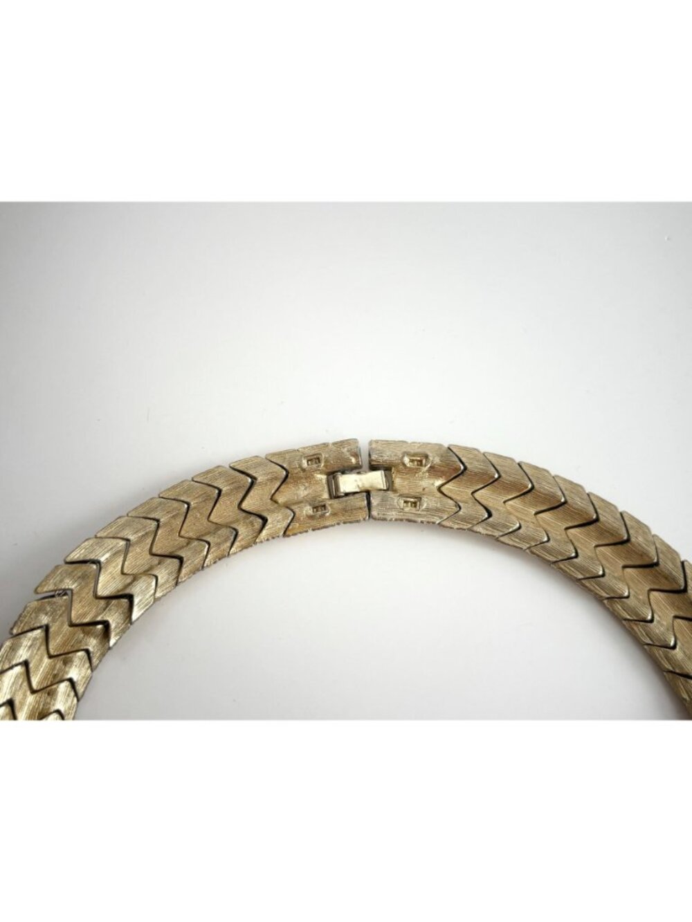 Woven Chunky Gold Toned Vintage Choker 80's Chevron Necklace - Picture 3 of 16